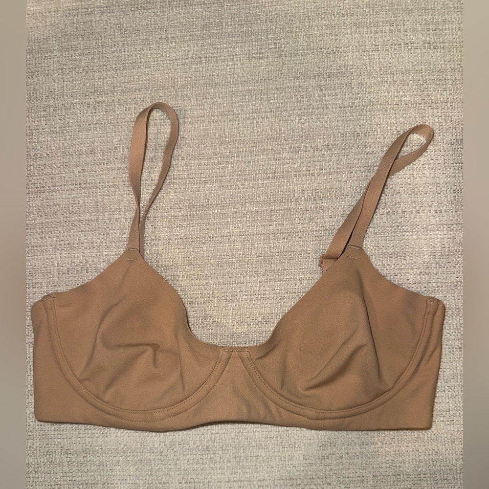SKIMS Fits Everybody Unlined Demi Bra